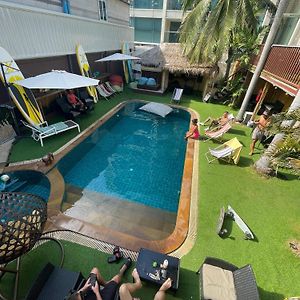 Smokers Resort